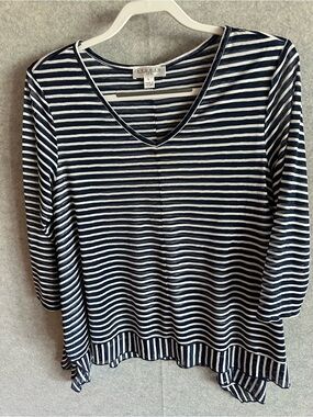 Studio JPR Women's Navy and White Striped V-Neck Top